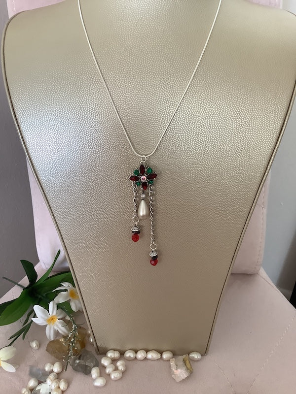 Floral Shape Pendant with Pearl and Beads